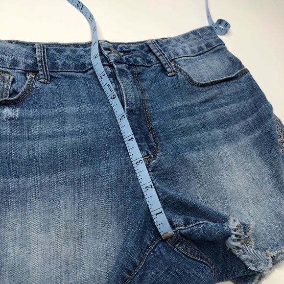 JESSICA Simpson Uptown Highrise Washed Blue Floral Embroidered Denim Jean Shorts - Picture 14 of 16